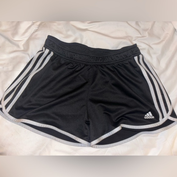 Addidas shorts - Picture 3 of 3
